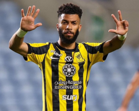 Al-Ittihad rejects Al-Hilal's offer to sign Al-Aboud... Details of the decisive decision