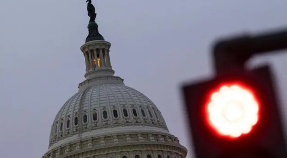 الإغلاق الحكومي الأمريكي: الكونغرس يسابق الزمن لتجنب أزمة