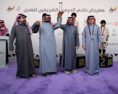 Al-Juhani and Al-Arinbi are the champions of the Custodian of the Two Holy Mosques Camel Festival Cup