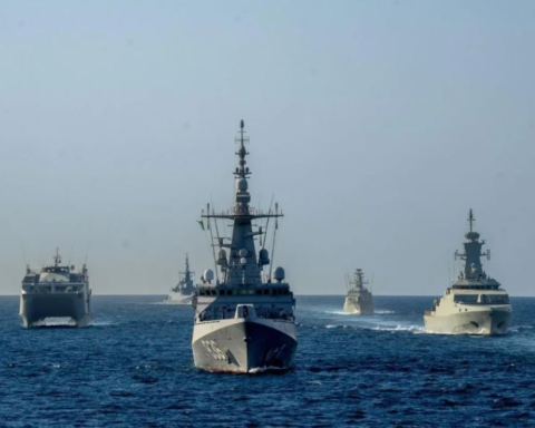 The Saudi-Omani "Winds of Peace" exercise concludes, aimed at enhancing maritime security