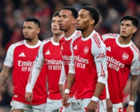 إصابة توماس بارتي: ضربة قوية لآرسنال في سباق لقب الدوري