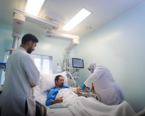إنقاذ حياة مريض بتوقف القلب في طبية مكة: قصة نجاح