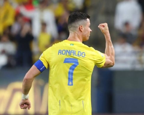 حقيقة غياب رونالدو عن مباراة النصر والرياض وأزمة الصفقات