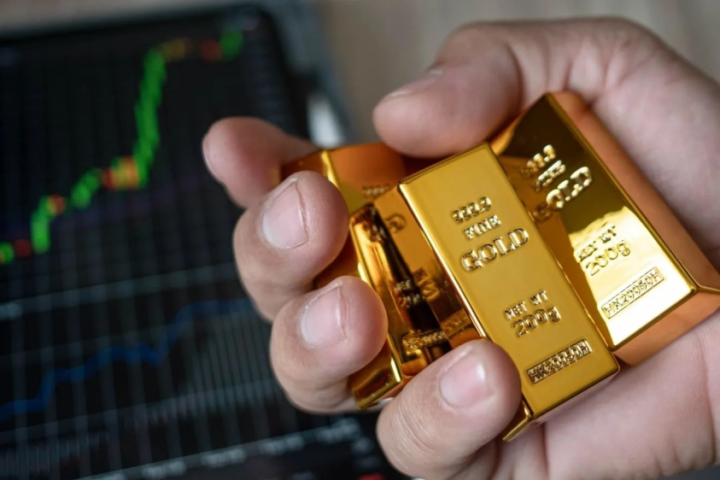تراجع حاد في أسعار الذهب عالميًا وتأثيره على الأسواق