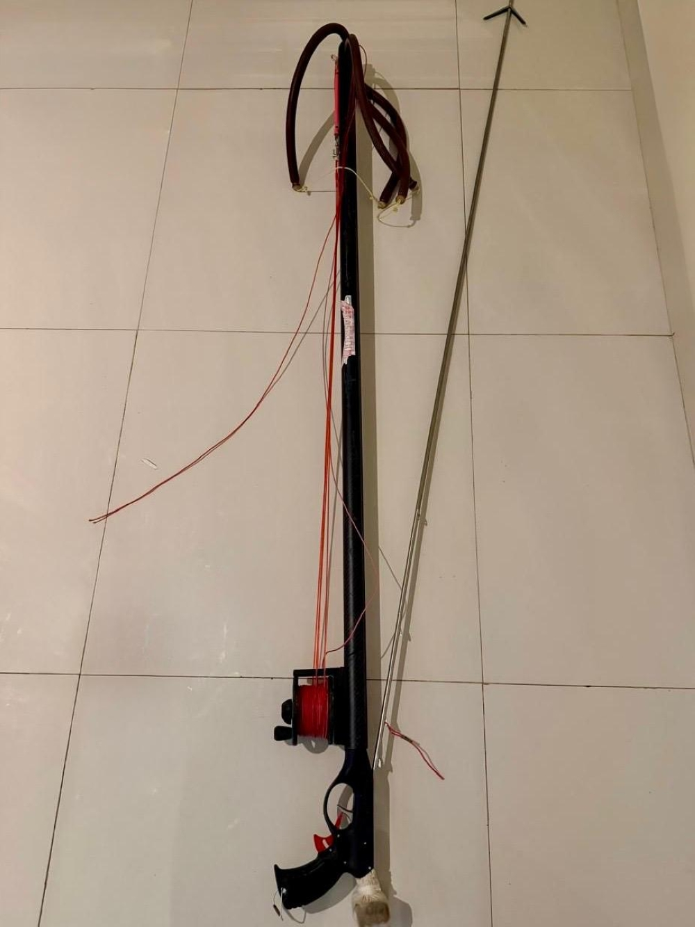 Fishing violations using prohibited weapons were detected on the coasts of Abhur in Mecca