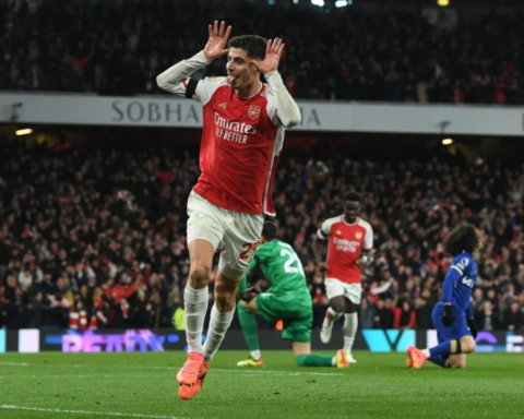 أرسنال إلى نهائي كأس الرابطة بعد فوزه على تشيلسي في ديربي لندن