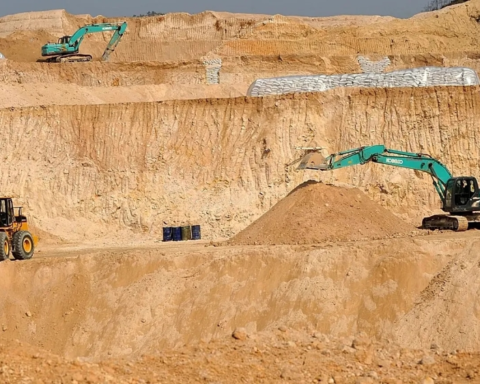 مباحثات أمريكية أوروبية بواشنطن حول أمن المعادن النادرة