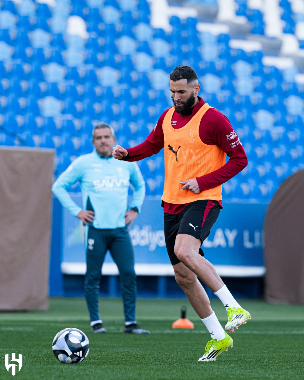 الهلال ضد الأخدود: الزعيم في مهمة استعادة الانتصارات بالدوري
