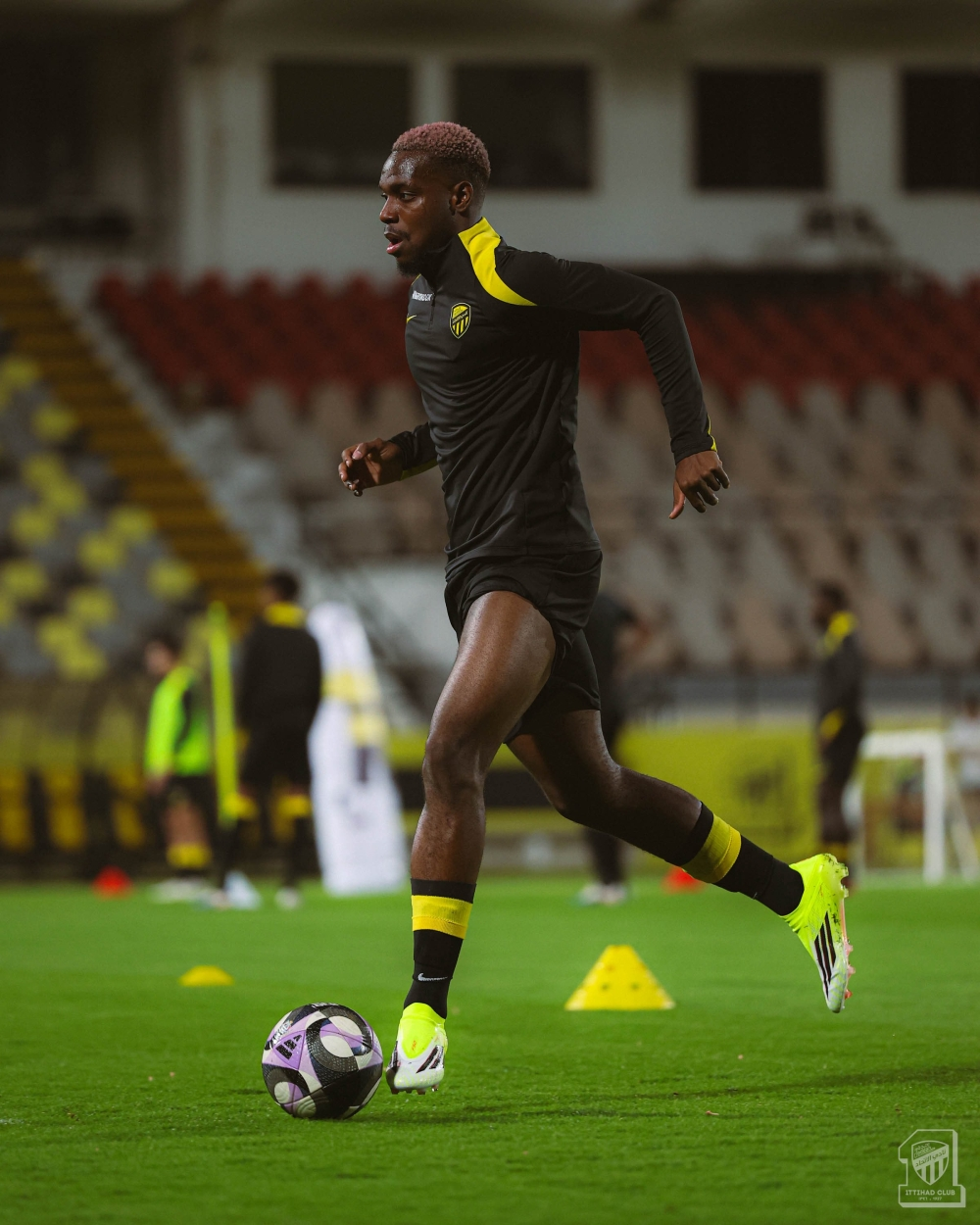Elenikina participates in Al-Ittihad's training sessions in preparation for the match against Al-Nasr