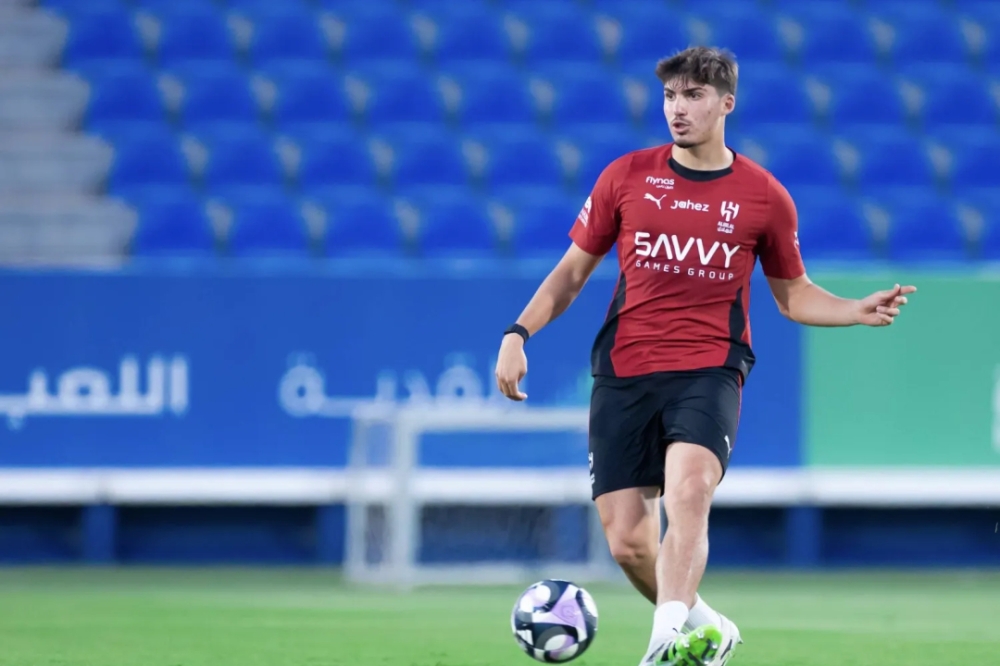 Al-Hilal rejects the departure of Yusuf Akçeşek and insists on keeping him for the AFC Champions League