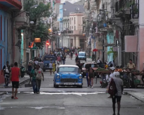 كوبا تعرض الحوار على أمريكا بشروط احترام السيادة