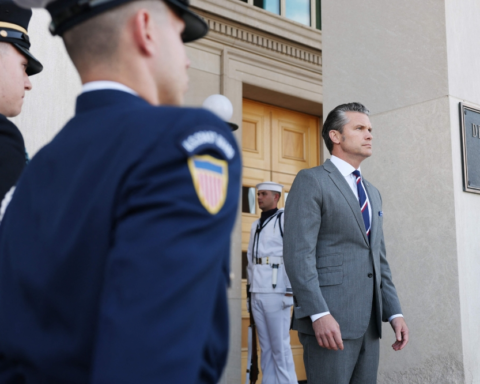 غياب وزير الدفاع الأمريكي عن اجتماع الناتو.. الأسباب والتداعيات