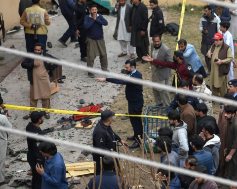 Mosque bombing in Pakistan leaves dozens dead and wounded