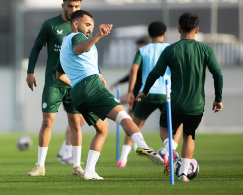 غياب هيندري يربك حسابات الاتفاق قبل مواجهة الهلال بالدوري