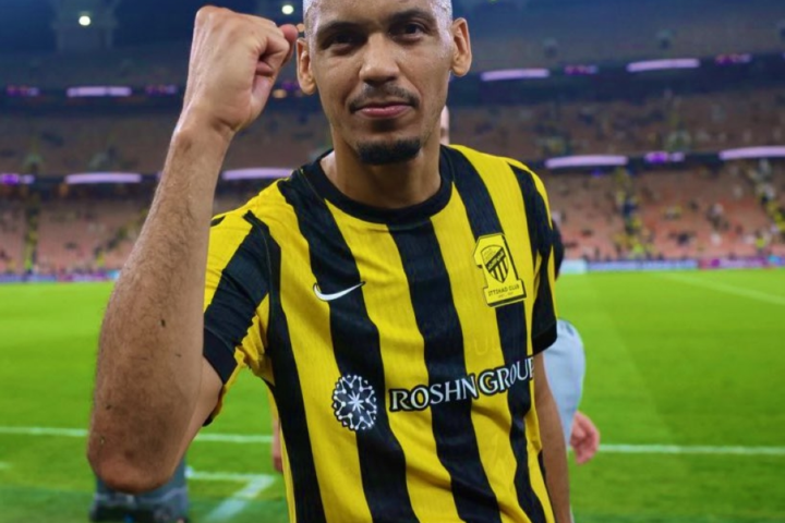 فابينيو ينتقد حكم مباراة النصر والاتحاد بسبب ركلة الجزاء