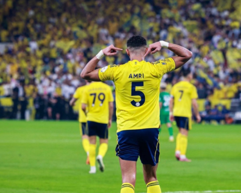 غضب عبدالإله العمري في كلاسيكو النصر والاتحاد: الأسباب