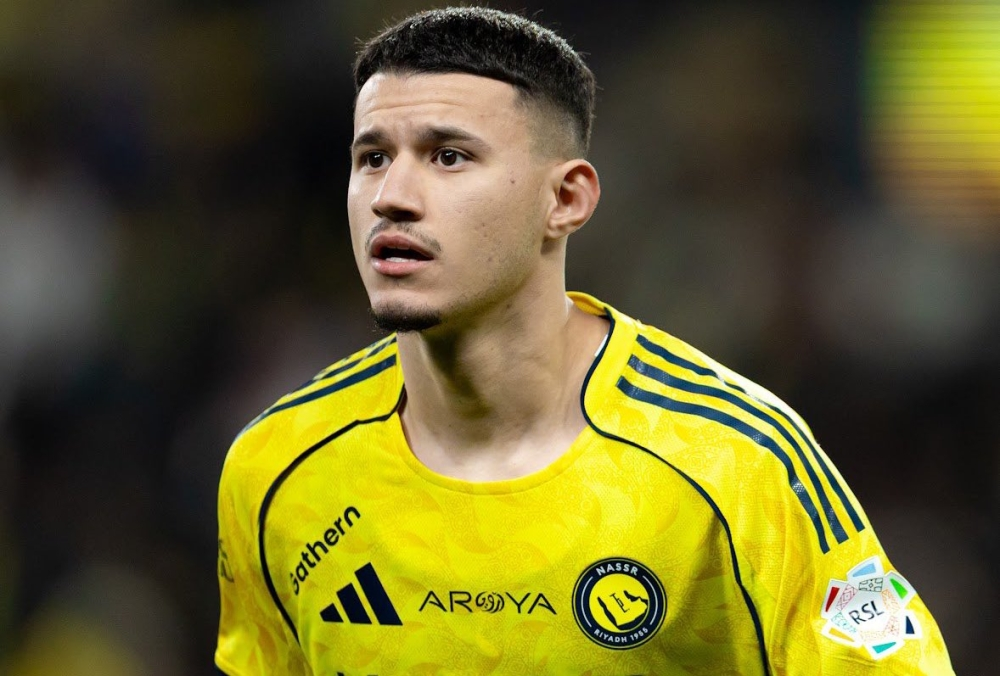 Is Al-Hamdan's participation with Al-Ittihad against Al-Nasr legal in the Roshan League?