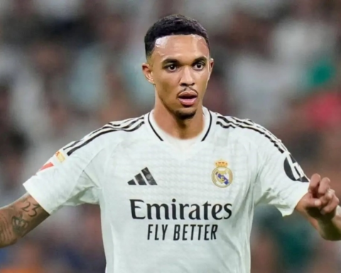 مستقبل أرنولد: هل ينتقل إلى ريال مدريد أم يبقى في ليفربول؟