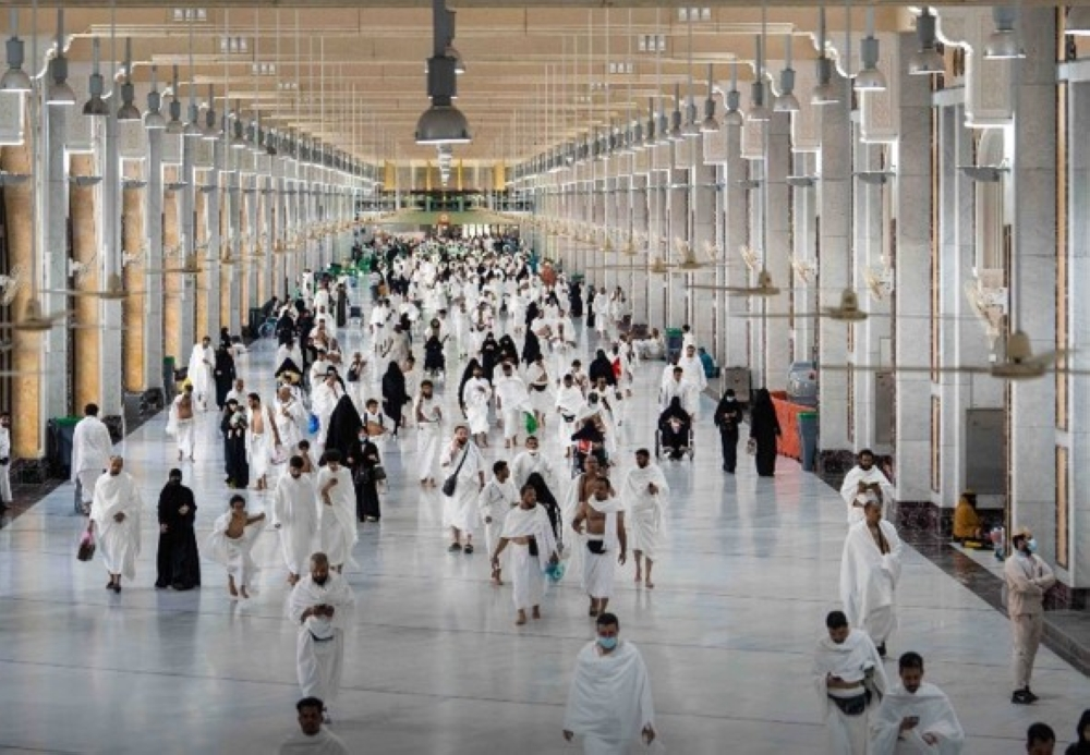 حقيقة وقف العمرة للمصريين عبر نسك: توضيح وزارة السياحة