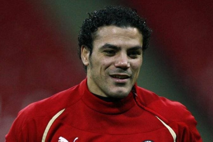 إخلاء سبيل عمرو زكي نجم منتخب مصر السابق بعد توقيفه