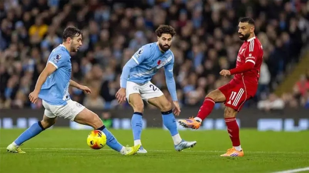 ليفربول ضد مانشستر سيتي: قمة نارية في الدوري الإنجليزي