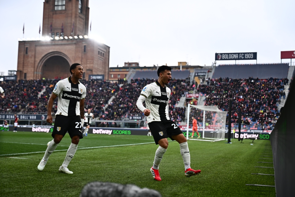 بارما يهزم بولونيا بهدف قاتل في الدوري الإيطالي 2024