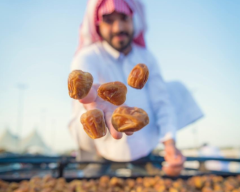 دكان الطيبين: ذاكرة التسوق الشعبي بمهرجان تمور دومة الجندل