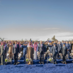 وزير الدفاع السعودي يبحث التعاون العسكري بمعرض الدفاع العالمي