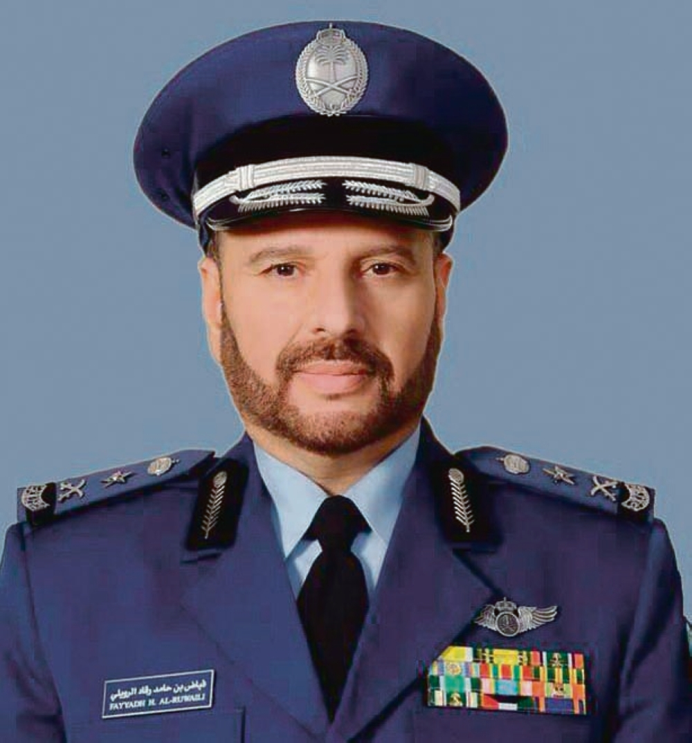 رئيس الأركان السعودي والبحريني يبحثان التعاون بمعرض الدفاع