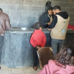 مساعدات شتوية سعودية للنازحين في درعا عبر مركز الملك سلمان