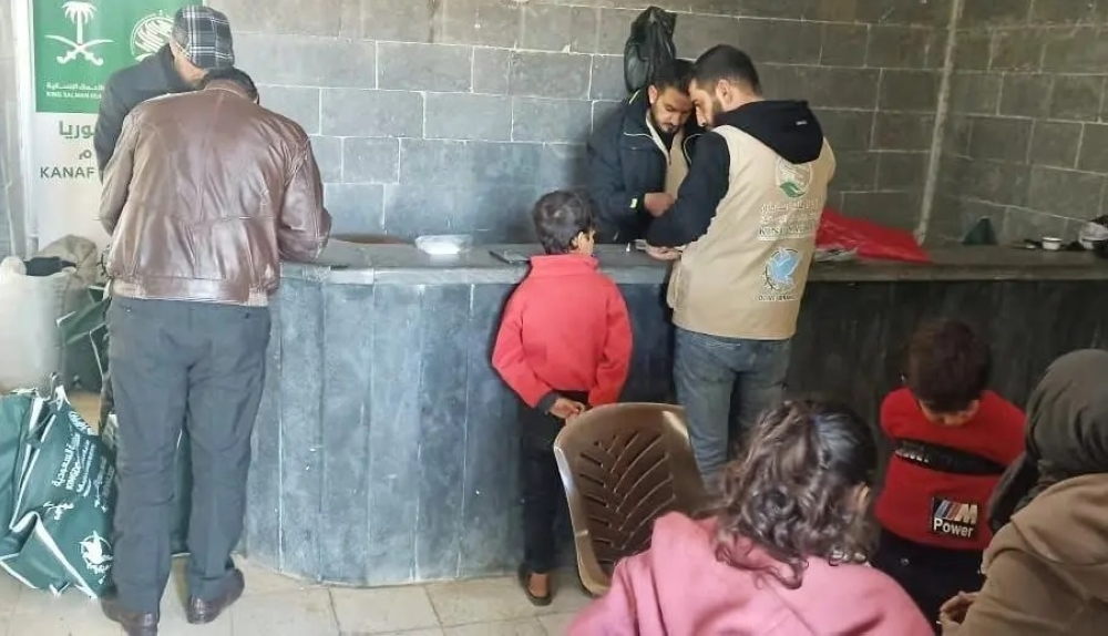 مساعدات شتوية سعودية للنازحين في درعا عبر مركز الملك سلمان