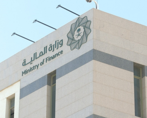 تعزيز الرقابة المالية في السعودية: مكافآت وحوكمة رقمية