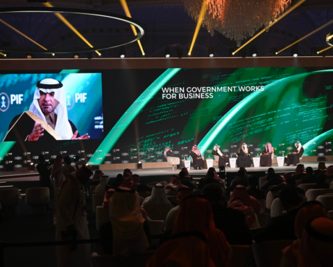 الحقيل: القطاع البلدي محرك لرؤية 2030 بـ7 ملايين عامل