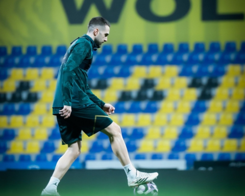 كوستاس فورتونيس: نجم الخليج وأفضل صانع لعب في دوري روشن