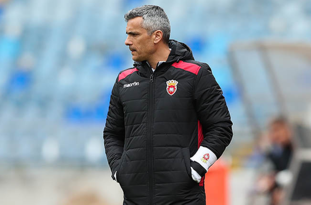 Secrets behind the dismissal of Damac's coach and details of the dispute over transfers