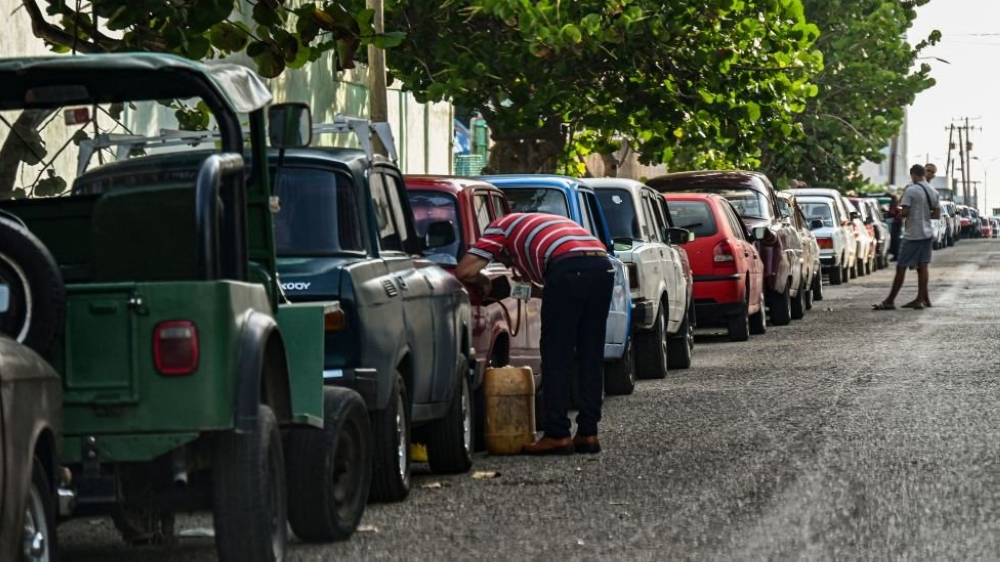 Cuba fuel crisis: Air Canada suspends flights and evacuates tourists