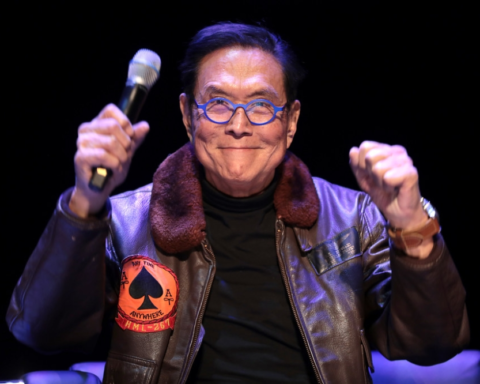 Robert Kiyosaki is betting on silver: Will the price reach $200?