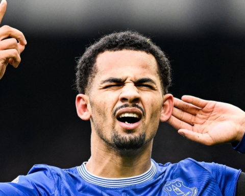 مانشستر يونايتد يستهدف نجم إيفرتون إليمان نداي لخلافة راشفورد