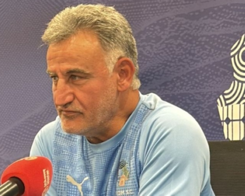 مدرب نيوم: القادسية فريق أوروبي وسلمان الفرج في مهمة هجومية