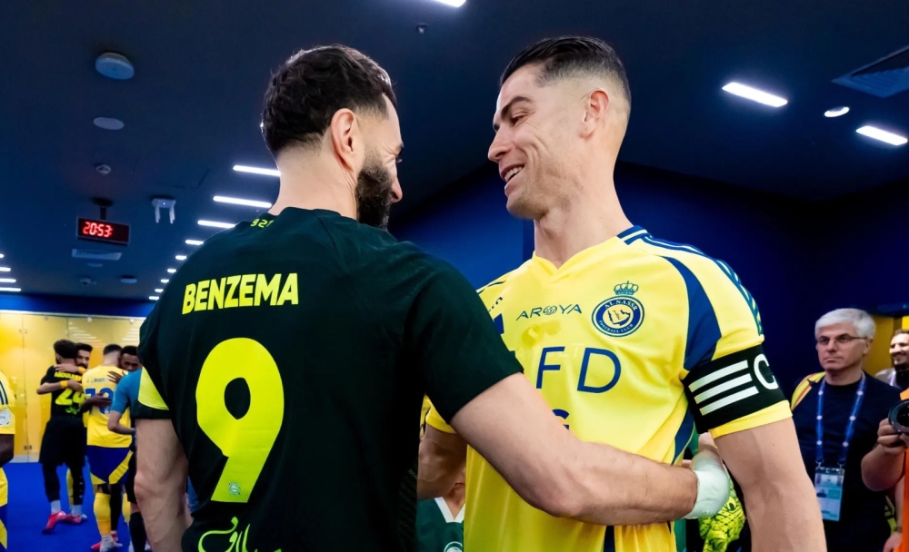 رسالة بنزيما لرونالدو: منافسة الكلاسيكو تتجدد في الدوري السعودي