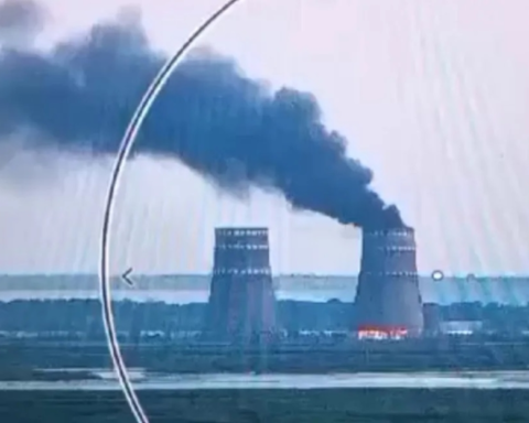 Risks to the Zaporizhzhia nuclear power plant after alleged Ukrainian strikes