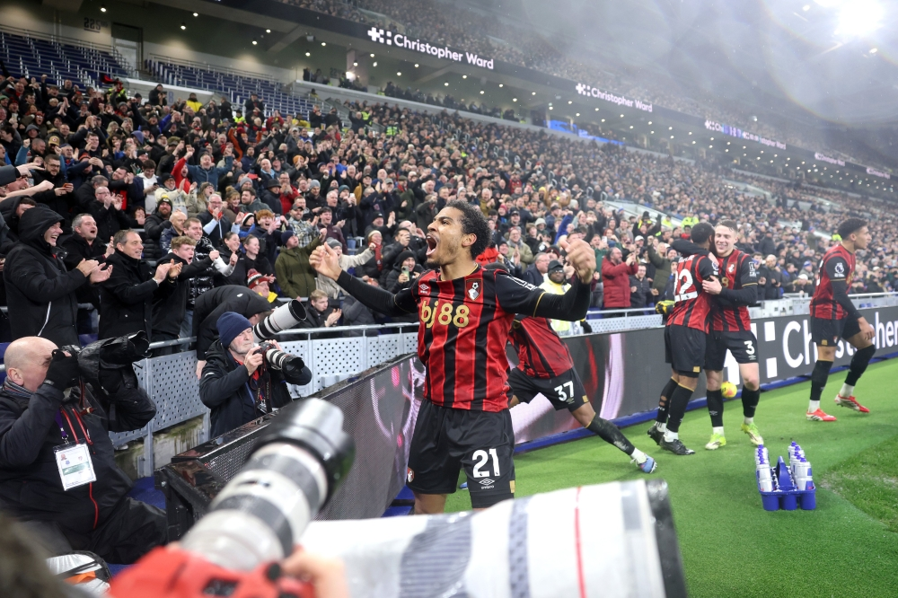 بورنموث يخطف فوزاً قاتلاً على إيفرتون بالدوري الإنجليزي