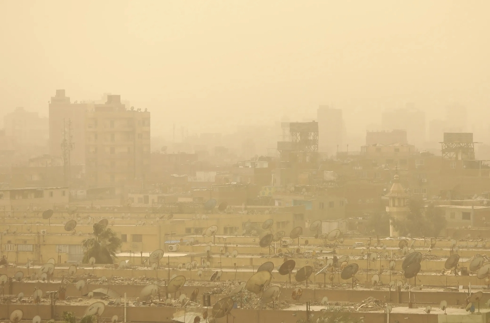 طقس الرياض: تحذير من أتربة مثارة ورياح نشطة الأربعاء