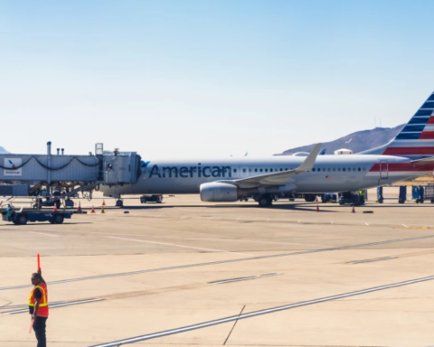Flights suspended at El Paso International Airport for security reasons