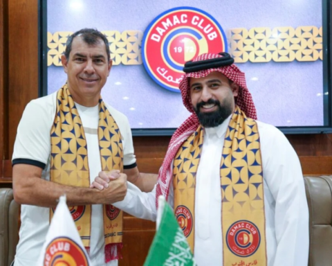 ضمك يتعاقد مع المدرب البرازيلي فابيو كاريلي | دوري روشن