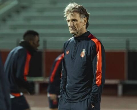 إقالات مدربي دوري روشن: ظاهرة مستمرة وأثرها على الكرة السعودية