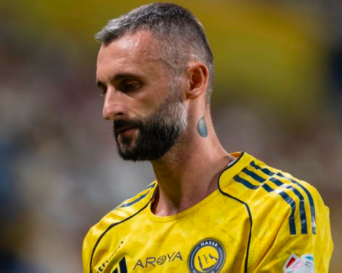 Brozovic agrees to stay with Al-Nassr | Al-Nassr News