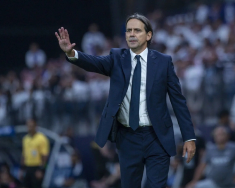 جيسوس يستعيد تمبكتي لتشكيلة الهلال الأساسية ضد الاتفاق