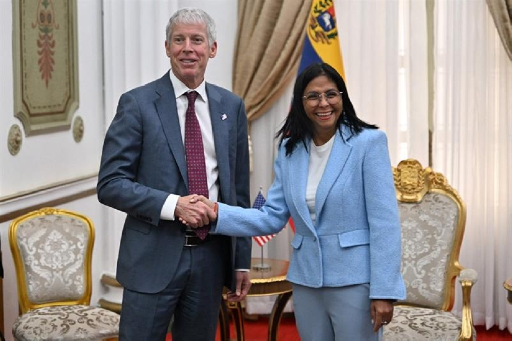 مستشار لترامب يتعهد بزيادة إنتاج نفط فنزويلا بشكل كبير