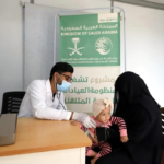 عيادة الملك سلمان للإغاثة بحجة: رعاية طبية لـ 355 يمنيًا